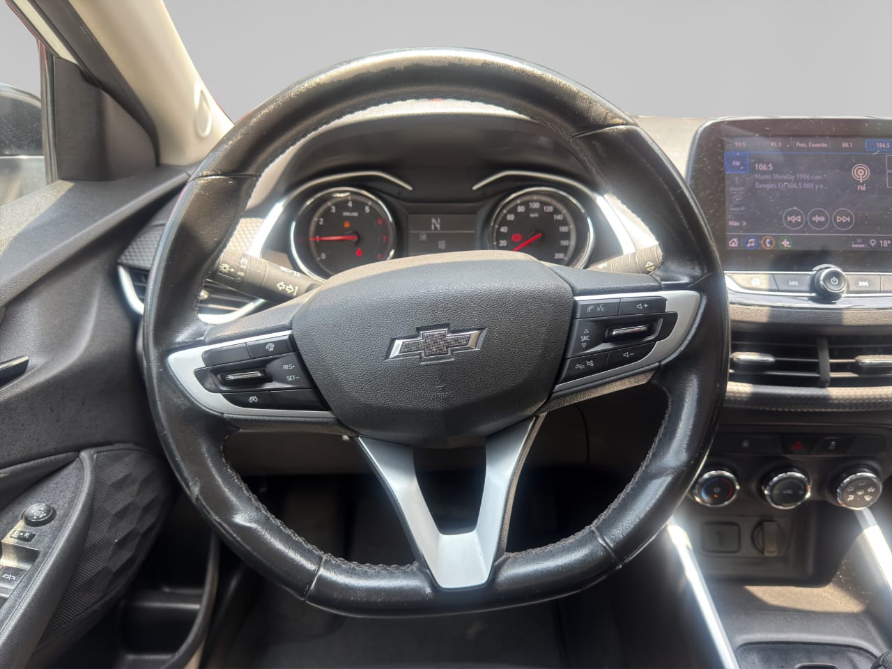 2023 Chevrolet ONIX 4 PTS PREMIER RED LINE 10T TA AAC AUT BA VE F LED QC RA-16