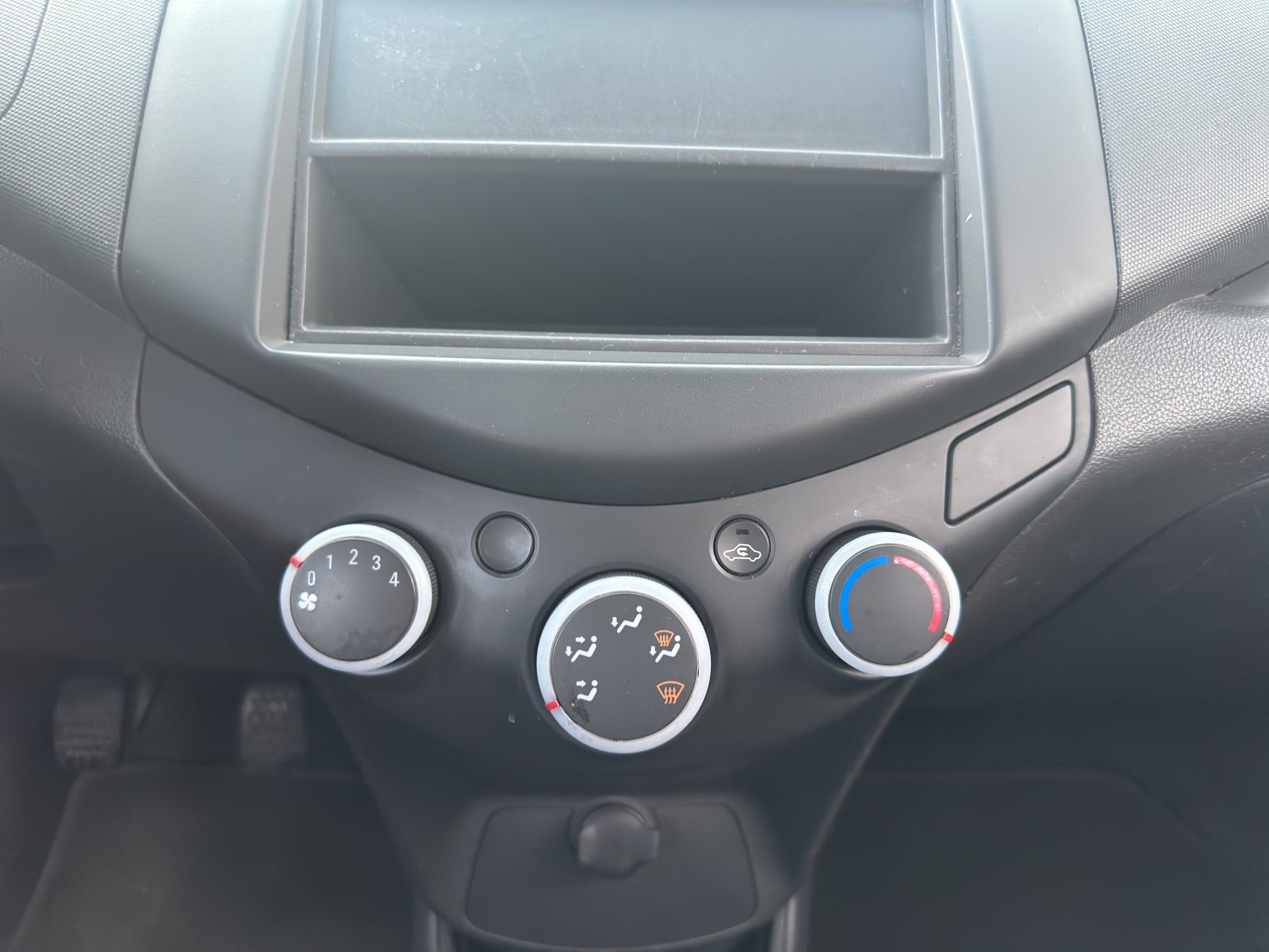 2017 Chevrolet SPARK 5 PTS HB LS CLASICO 12L TM5 R-14
