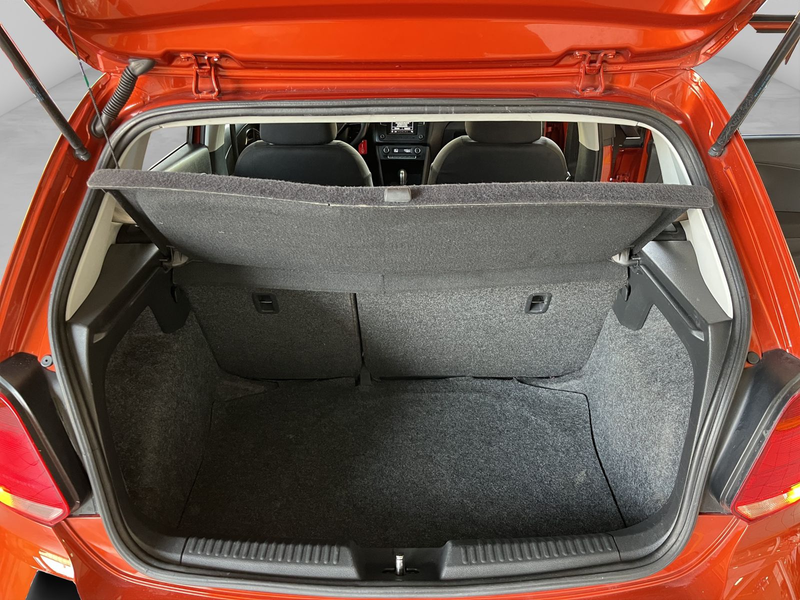 2016 Volkswagen POLO 5 PTS HB 16L TM5 RA-15