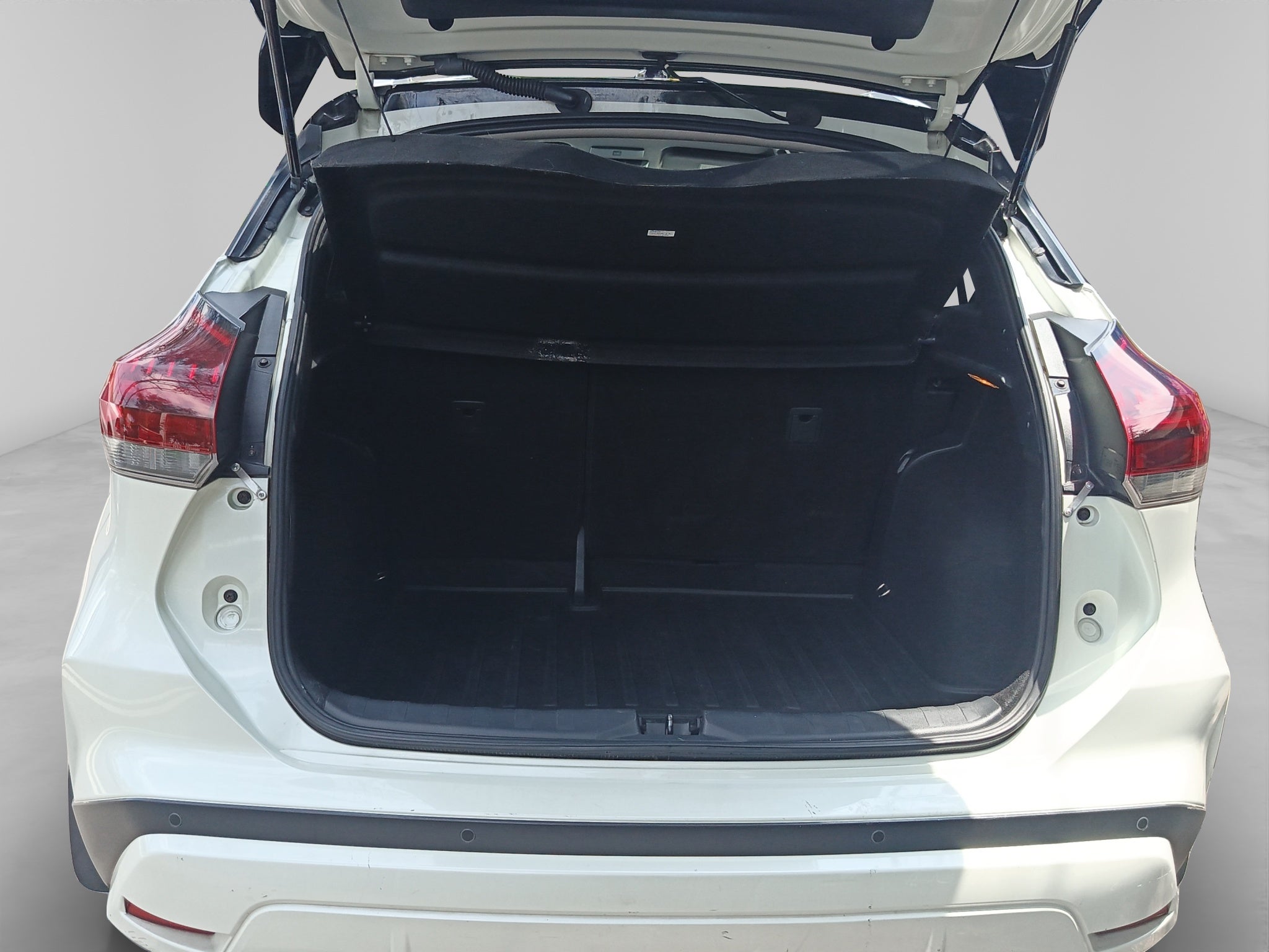 2023 Nissan KICKS 5 PTS E-POWER PLATINUM ELECTA PIEL ADAS RA-17