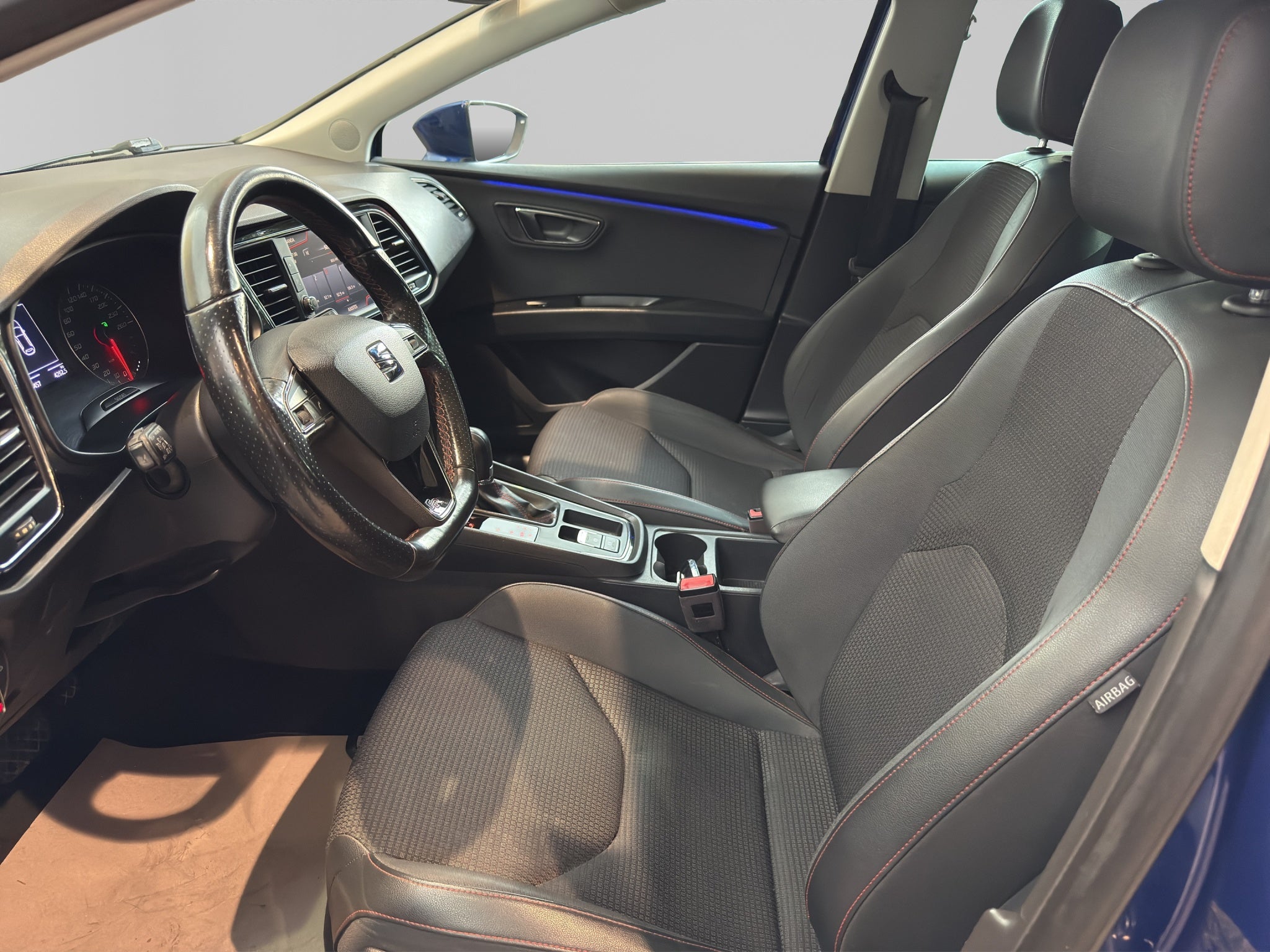 2018 SEAT LEON 3 PTS FR 14T 150 HP DSG CLIMATRONIC TELAPIEL QC FLED RA-18